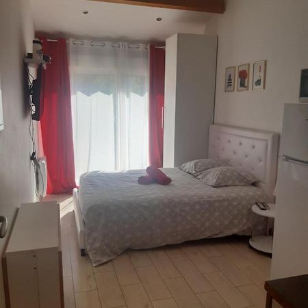 La Nuit Etoilee Hotel Marseille Ngoại thất bức ảnh