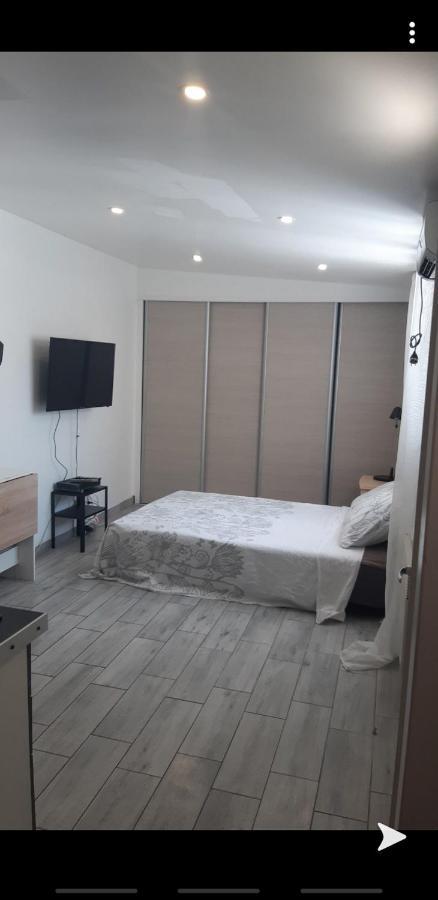 La Nuit Etoilee Hotel Marseille Ngoại thất bức ảnh